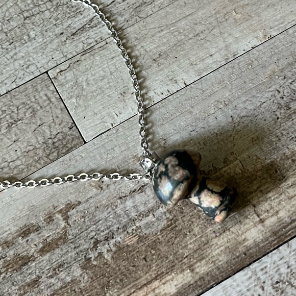 RHODONITE natural polished stone mushroom shaped pendant necklace new NWT boho - Picture 2 of 5